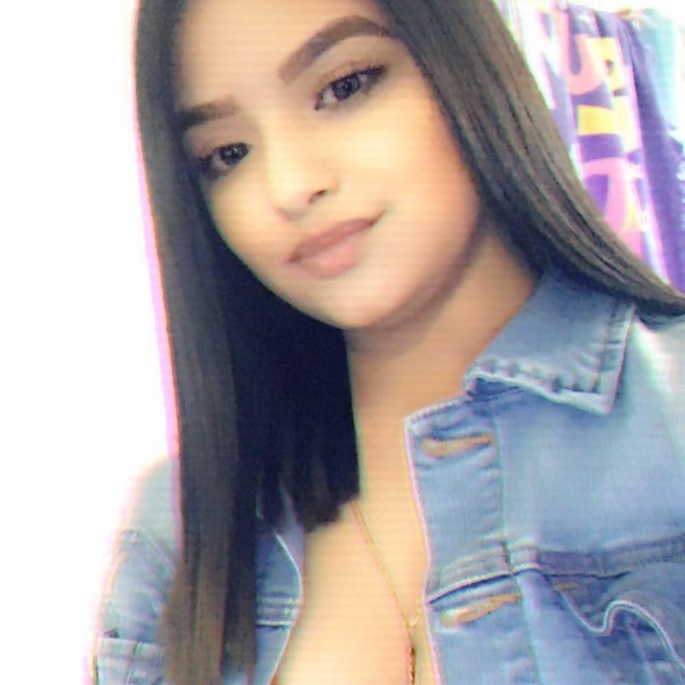 Meet your Posher, Denisse
